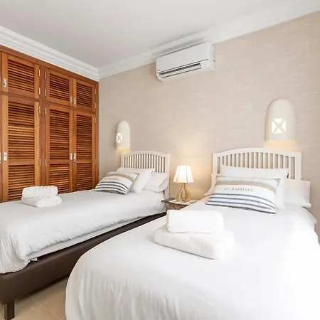 فيلة Lanzarote Zafiro Game 16 *