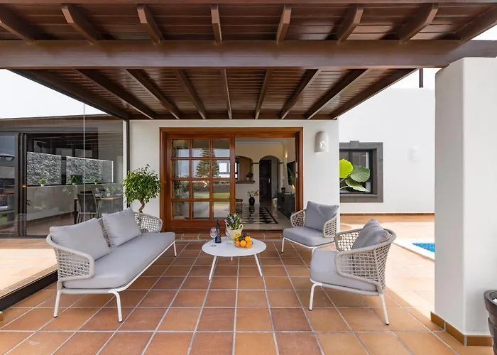 Lanzarote Zafiro Game 16 * פלאיה בלנקה