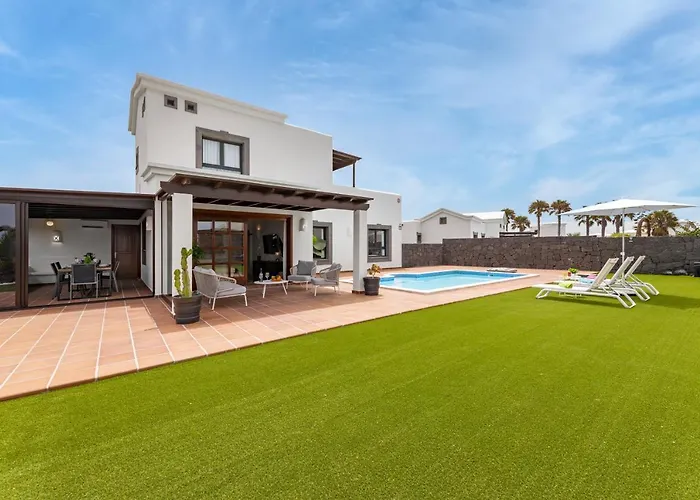 Lanzarote Zafiro Game 16