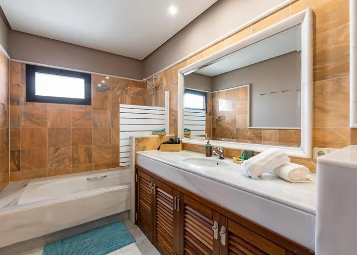 Lanzarote Zafiro Game 16 Villa *