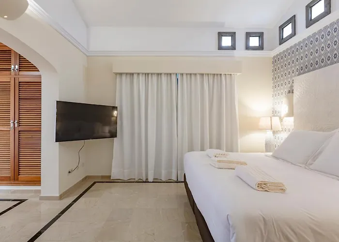 וילה Lanzarote Zafiro Game 16 *